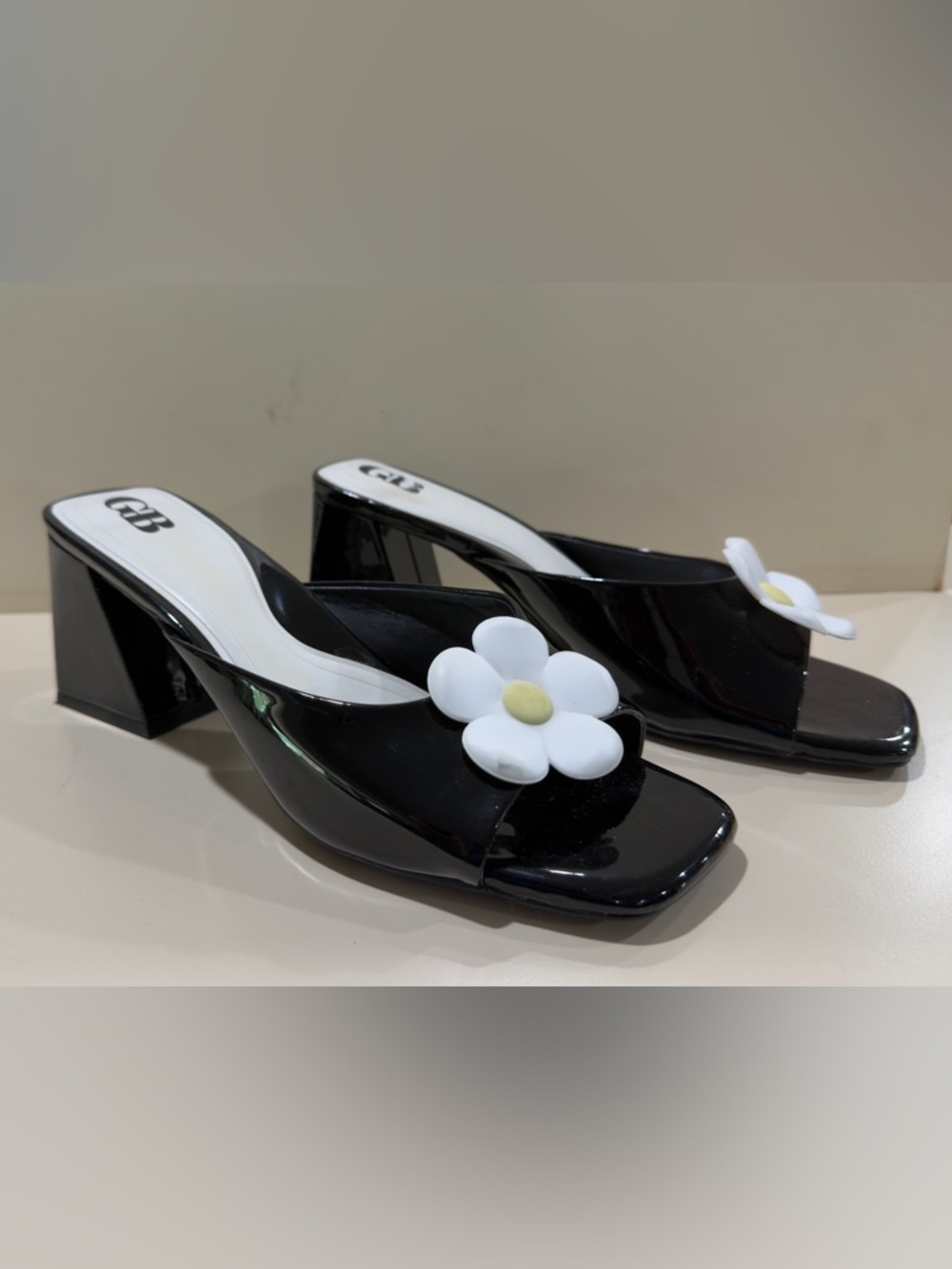 Gianni Bini Black Patent Slide Mules with White Daisy